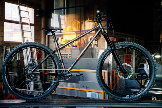 CODADURA SERIE SPECIALE 000